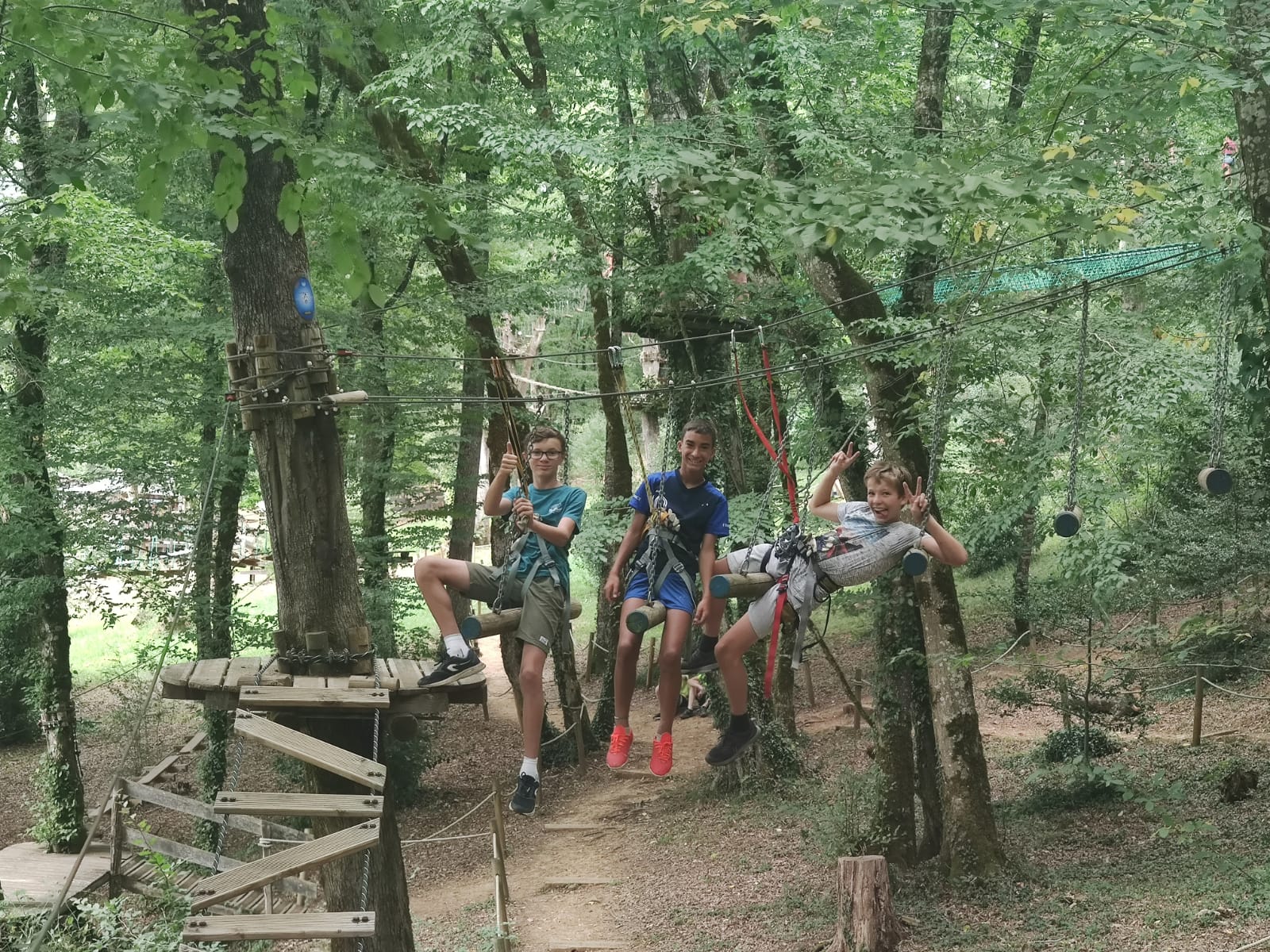 sortie ados accrobranche camping le moulin de david dodogne perigord monkey's forest