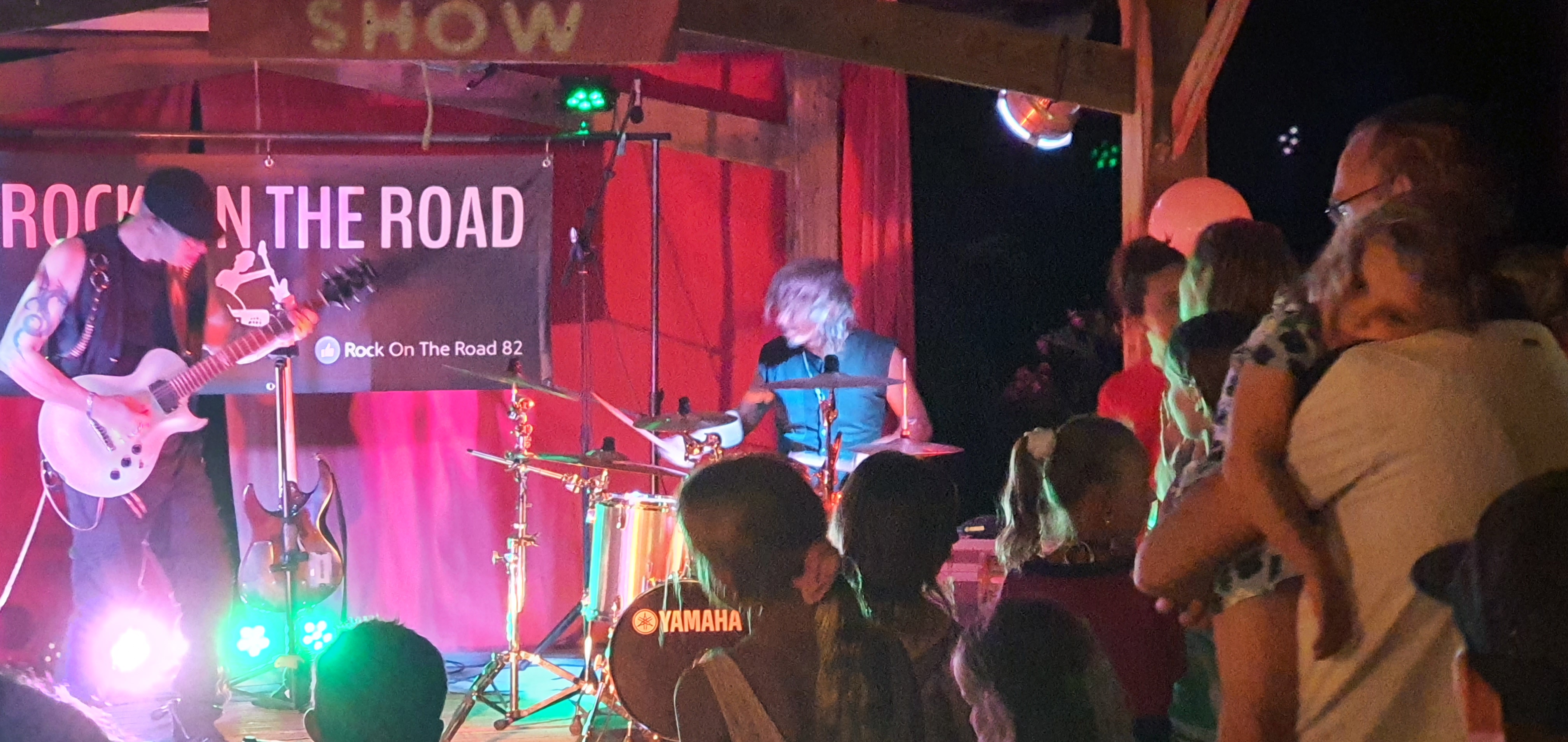 Concert live groupe Rock on the road camping le moulin de david en dordogne perigord 4 étoiles