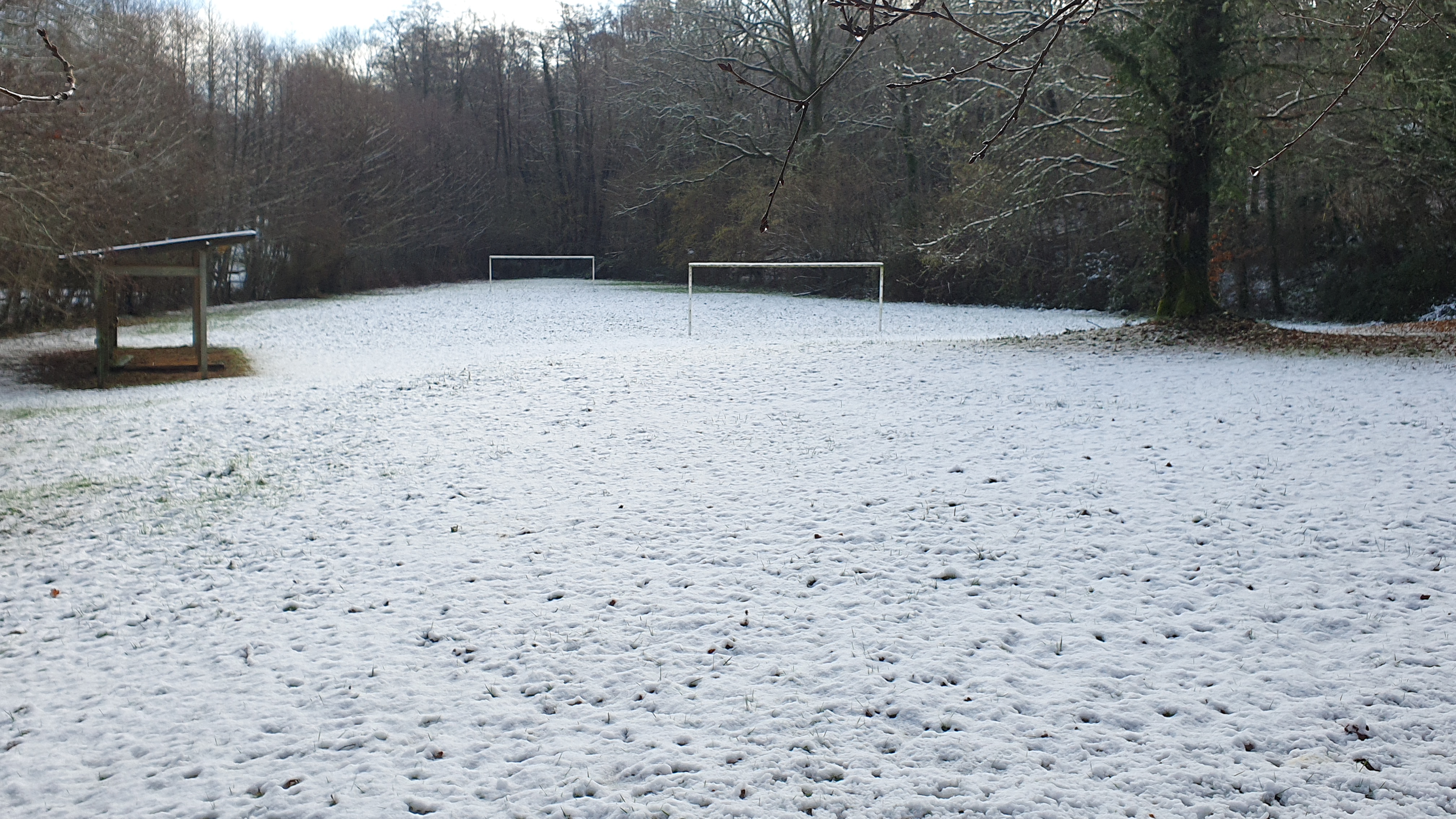 Neige au camping Le Moulin de David 4 étoiles - Monpazier et du château de Biron - Dordogne Périgord pourpre