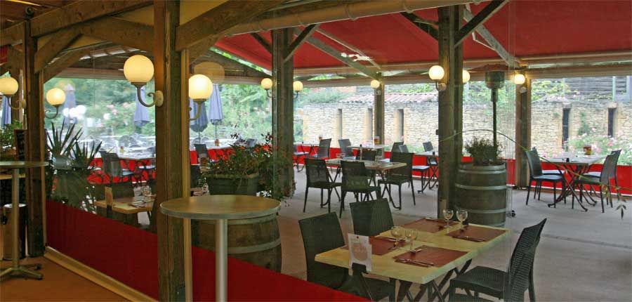 Terrasse couverte et chauff?e | Camping Le Moulin de David