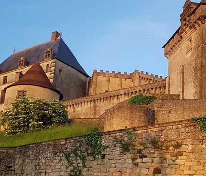 Le Chateau de Biron en Dordogne - Camping Le Moulin de David